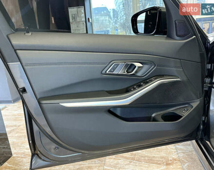 Серый БМВ 3 Серия, объемом двигателя 2 л и пробегом 100 тыс. км за 30900 $, фото 16 на Automoto.ua