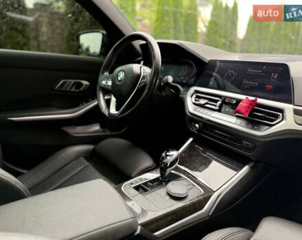 Серый БМВ 3 Серия, объемом двигателя 2 л и пробегом 112 тыс. км за 24000 $, фото 10 на Automoto.ua