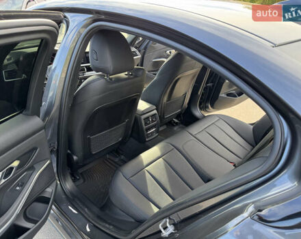 Серый БМВ 3 Серия, объемом двигателя 2 л и пробегом 65 тыс. км за 33900 $, фото 16 на Automoto.ua