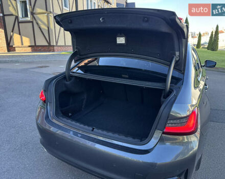 Серый БМВ 3 Серия, объемом двигателя 2 л и пробегом 140 тыс. км за 25800 $, фото 13 на Automoto.ua