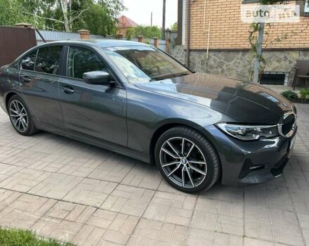 БМВ 3 Серия 2020 в Чернигове на Automoto.ua Серый БМВ 3 Серия, объемом двигателя 2 л и пробегом 22 тыс. км за 43326 $, фото 3 на Automoto.ua