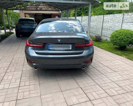 БМВ 3 Серия 2020 в Чернигове на Automoto.ua Серый БМВ 3 Серия, объемом двигателя 2 л и пробегом 22 тыс. км за 43326 $, фото 5 на Automoto.ua