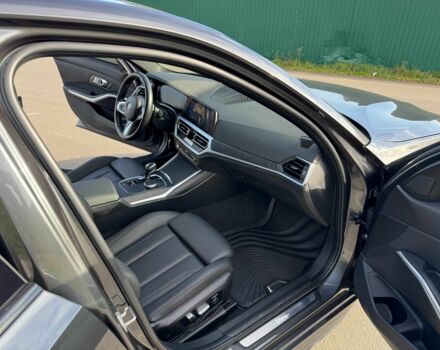 Серый БМВ 3 Серия, объемом двигателя 2 л и пробегом 65 тыс. км за 33900 $, фото 12 на Automoto.ua