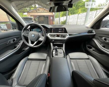 БМВ 3 Серия 2020 в Чернигове на Automoto.ua Серый БМВ 3 Серия, объемом двигателя 2 л и пробегом 22 тыс. км за 43326 $, фото 16 на Automoto.ua