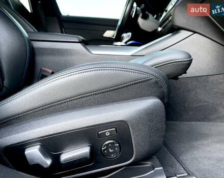 БМВ 3 Серія 2021 у Києві на Automoto.ua Сірий БМВ 3 Серія, об'ємом двигуна 3 л та пробігом 72 тис. км за 51950 $, фото 50 на Automoto.ua