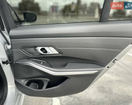 Сірий БМВ 3 Серія, об'ємом двигуна 2 л та пробігом 69 тис. км за 30700 $, фото 25 на Automoto.ua