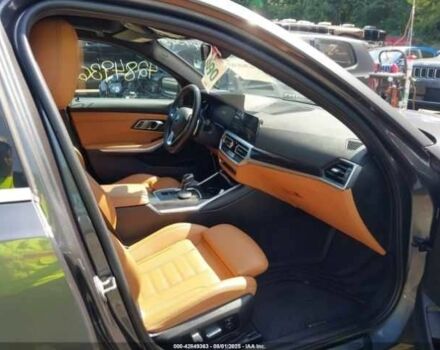 Серый БМВ 3 Серия, объемом двигателя 2 л и пробегом 51 тыс. км за 7000 $, фото 7 на Automoto.ua