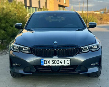 БМВ 3 Серія 2021 у Хмельницькому на Automoto.ua Сірий БМВ 3 Серія, об'ємом двигуна 2 л та пробігом 198 тис. км за 26500 $, фото 1 на Automoto.ua