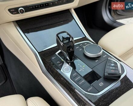 Серый БМВ 3 Серия, объемом двигателя 2 л и пробегом 67 тыс. км за 28500 $, фото 31 на Automoto.ua