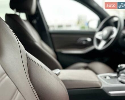 Сірий БМВ 3 Серія, об'ємом двигуна 2 л та пробігом 46 тис. км за 39800 $, фото 22 на Automoto.ua