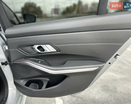 Сірий БМВ 3 Серія, об'ємом двигуна 2 л та пробігом 69 тис. км за 30700 $, фото 30 на Automoto.ua