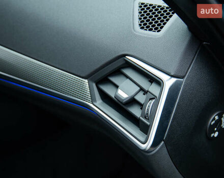 Серый БМВ 3 Серия, объемом двигателя 3 л и пробегом 49 тыс. км за 59000 $, фото 35 на Automoto.ua