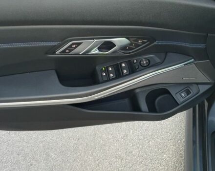 Серый БМВ 3 Серия, объемом двигателя 3 л и пробегом 55 тыс. км за 45699 $, фото 8 на Automoto.ua