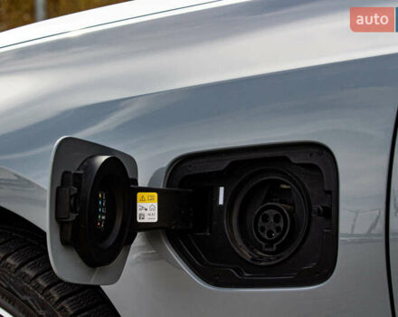 Серый БМВ 3 Серия, объемом двигателя 2 л и пробегом 35 тыс. км за 43900 $, фото 33 на Automoto.ua