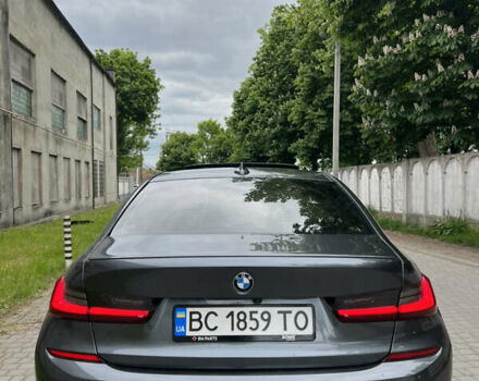 Серый БМВ 3 Серия, объемом двигателя 2 л и пробегом 129 тыс. км за 30888 $, фото 2 на Automoto.ua