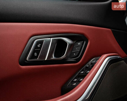 Серый БМВ 3 Серия, объемом двигателя 2 л и пробегом 35 тыс. км за 43900 $, фото 37 на Automoto.ua