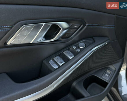 Серый БМВ 3 Серия, объемом двигателя 2 л и пробегом 18 тыс. км за 50000 $, фото 16 на Automoto.ua