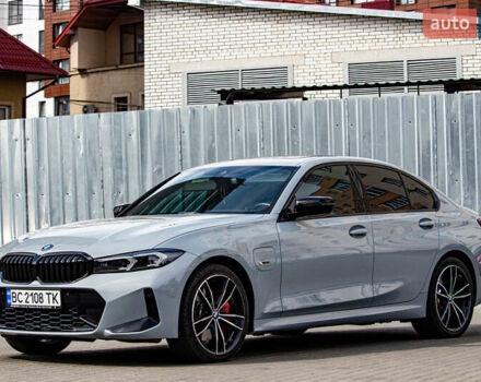 Серый БМВ 3 Серия, объемом двигателя 2 л и пробегом 35 тыс. км за 43900 $, фото 12 на Automoto.ua