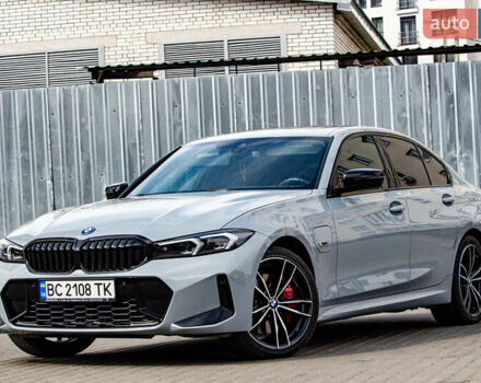 Серый БМВ 3 Серия, объемом двигателя 2 л и пробегом 35 тыс. км за 43900 $, фото 13 на Automoto.ua