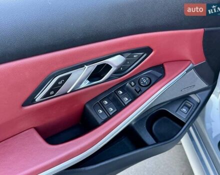 БМВ 3 Серия 2022 в Киеве на Automoto.ua Серый БМВ 3 Серия, объемом двигателя 3 л и пробегом 86 тыс. км за 49990 $, фото 39 на Automoto.ua