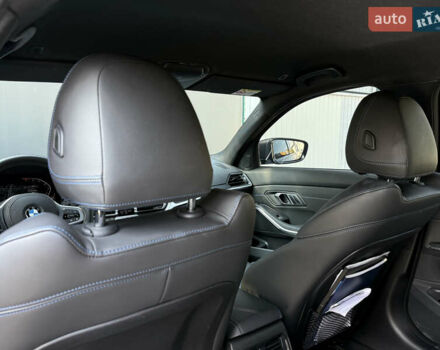 Серый БМВ 3 Серия, объемом двигателя 2 л и пробегом 18 тыс. км за 50000 $, фото 22 на Automoto.ua