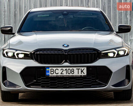 Серый БМВ 3 Серия, объемом двигателя 2 л и пробегом 35 тыс. км за 43900 $, фото 6 на Automoto.ua