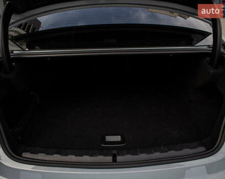 Серый БМВ 3 Серия, объемом двигателя 2 л и пробегом 35 тыс. км за 43900 $, фото 35 на Automoto.ua