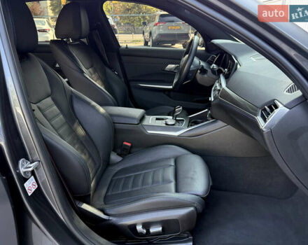 Серый БМВ 3 Серия, объемом двигателя 2 л и пробегом 18 тыс. км за 50000 $, фото 26 на Automoto.ua