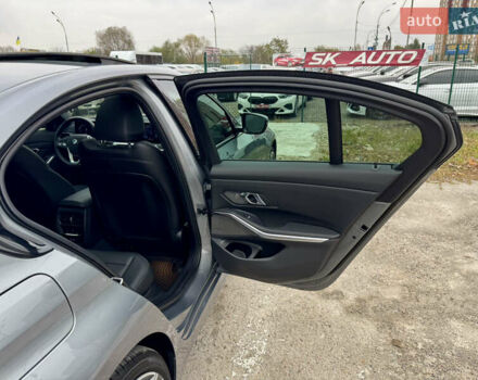 Серый БМВ 3 Серия, объемом двигателя 2 л и пробегом 15 тыс. км за 45000 $, фото 25 на Automoto.ua