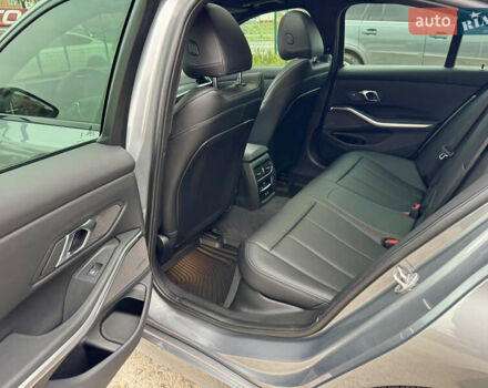 Серый БМВ 3 Серия, объемом двигателя 2 л и пробегом 15 тыс. км за 45000 $, фото 21 на Automoto.ua