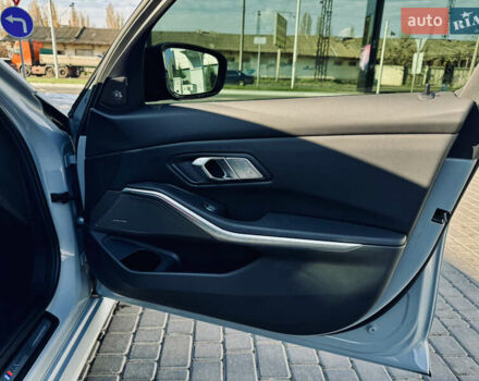 Серый БМВ 3 Серия, объемом двигателя 3 л и пробегом 37 тыс. км за 50800 $, фото 15 на Automoto.ua