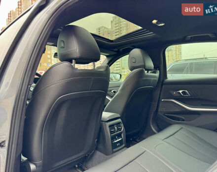 Серый БМВ 3 Серия, объемом двигателя 2 л и пробегом 15 тыс. км за 45000 $, фото 22 на Automoto.ua