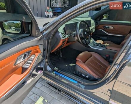 Сірий БМВ 3 Серія, об'ємом двигуна 3 л та пробігом 45 тис. км за 72500 $, фото 22 на Automoto.ua