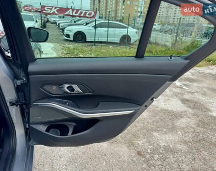 Серый БМВ 3 Серия, объемом двигателя 2 л и пробегом 15 тыс. км за 45000 $, фото 26 на Automoto.ua