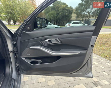 Серый БМВ 3 Серия, объемом двигателя 3 л и пробегом 19 тыс. км за 49999 $, фото 53 на Automoto.ua