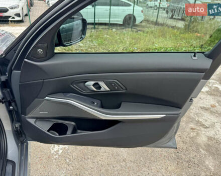 Серый БМВ 3 Серия, объемом двигателя 2 л и пробегом 15 тыс. км за 45000 $, фото 34 на Automoto.ua