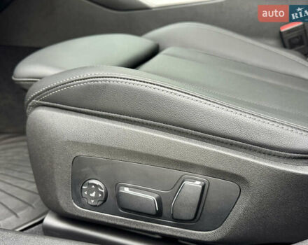 Серый БМВ 3 Серия, объемом двигателя 2 л и пробегом 15 тыс. км за 45000 $, фото 15 на Automoto.ua