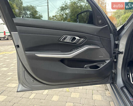 Серый БМВ 3 Серия, объемом двигателя 3 л и пробегом 19 тыс. км за 49999 $, фото 37 на Automoto.ua