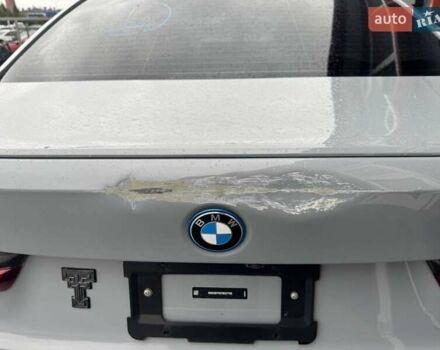 Серый БМВ 3 Серия, объемом двигателя 2 л и пробегом 41 тыс. км за 29900 $, фото 6 на Automoto.ua