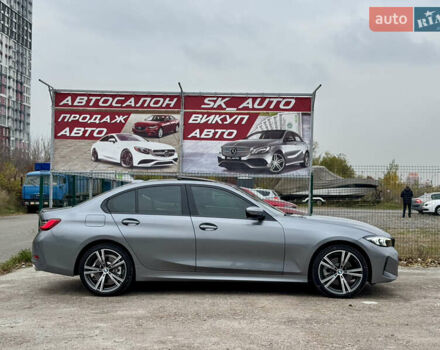 Серый БМВ 3 Серия, объемом двигателя 2 л и пробегом 15 тыс. км за 45000 $, фото 4 на Automoto.ua