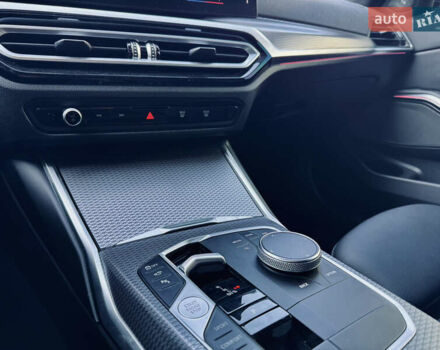 Серый БМВ 3 Серия, объемом двигателя 3 л и пробегом 37 тыс. км за 50800 $, фото 28 на Automoto.ua