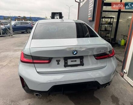 Серый БМВ 3 Серия, объемом двигателя 2 л и пробегом 41 тыс. км за 29900 $, фото 5 на Automoto.ua