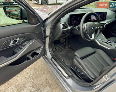 Серый БМВ 3 Серия, объемом двигателя 2 л и пробегом 15 тыс. км за 45000 $, фото 8 на Automoto.ua
