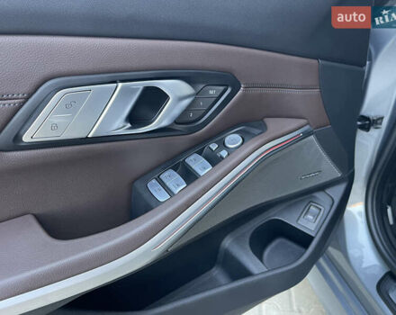 Серый БМВ 3 Серия, объемом двигателя 3 л и пробегом 25 тыс. км за 70000 $, фото 16 на Automoto.ua