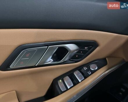 Серый БМВ 3 Серия, объемом двигателя 3 л и пробегом 20 тыс. км за 61500 $, фото 22 на Automoto.ua