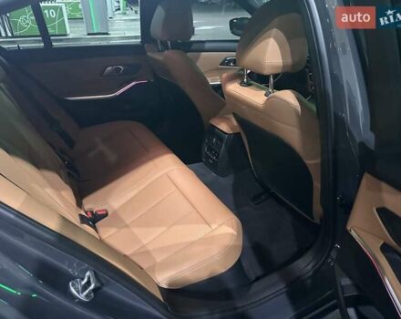 Серый БМВ 3 Серия, объемом двигателя 3 л и пробегом 20 тыс. км за 61500 $, фото 28 на Automoto.ua