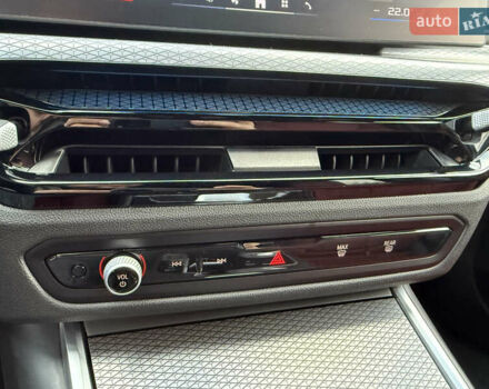 Серый БМВ 3 Серия, объемом двигателя 3 л и пробегом 14 тыс. км за 64500 $, фото 31 на Automoto.ua