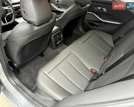 Сірий БМВ 3 Серія, об'ємом двигуна 3 л та пробігом 14 тис. км за 62900 $, фото 27 на Automoto.ua