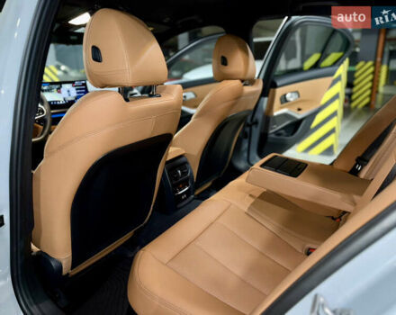 Сірий БМВ 3 Серія, об'ємом двигуна 3 л та пробігом 8 тис. км за 65000 $, фото 27 на Automoto.ua