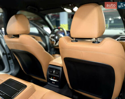 Сірий БМВ 3 Серія, об'ємом двигуна 3 л та пробігом 8 тис. км за 65000 $, фото 32 на Automoto.ua